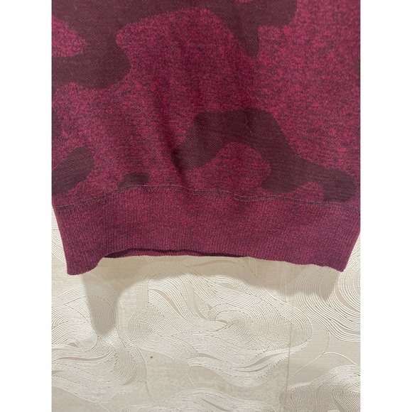 0380 NEW BOYS BURGUNDY CAMO LONG SLEEVE SWEATER - Picture 4 of 10